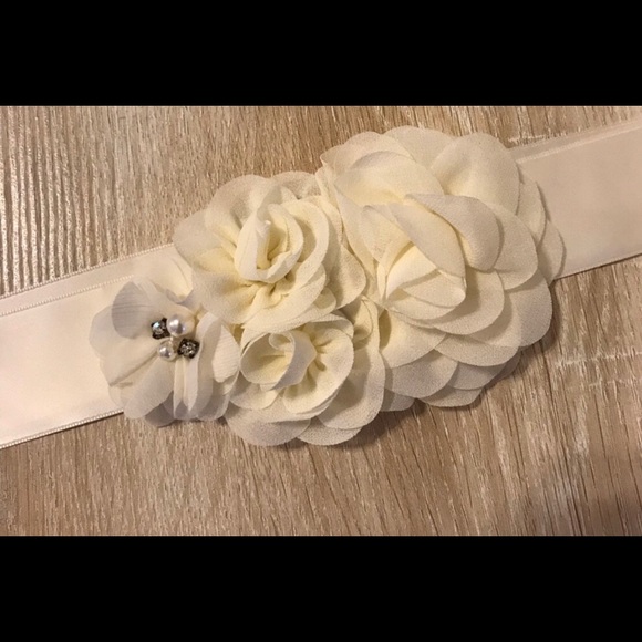 Ivory Bridal Belt Sash - Picture 4 of 5
